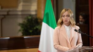 Ιταλία: Πρώτο στην πρόθεση ψήφου για τις ευρωεκλογές το κόμμα της Μελόνι