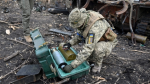 Στέιτ Ντιπάρτμεντ: Η Ρωσία παραβίασε τη διεθνή απαγόρευση των χημικών όπλων στον πόλεμο στην Ουκρανία – Τι απαντά το Κρεμλίνο
